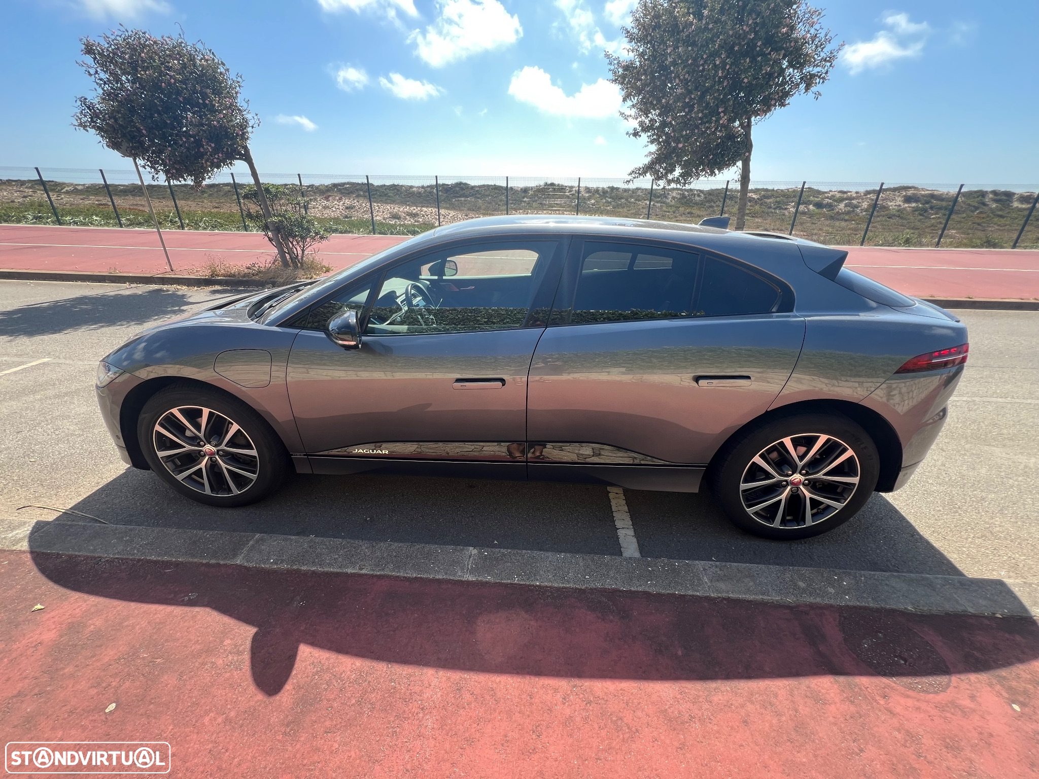 Jaguar I-Pace EV400 AWD First Edition - 3
