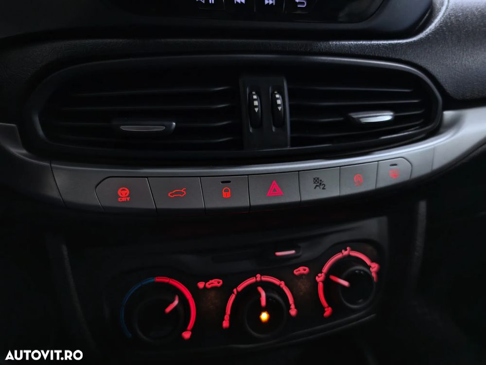 Fiat Tipo 1.4 16V Street - 17