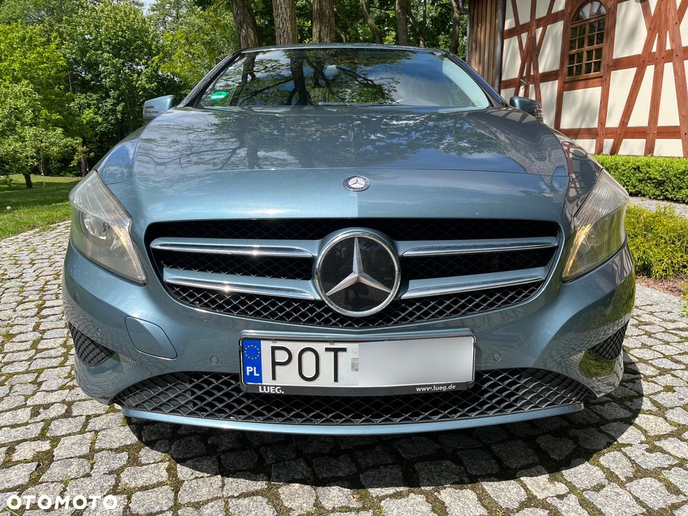 Mercedes-Benz Klasa A 180 BlueEfficiency Edition - 4