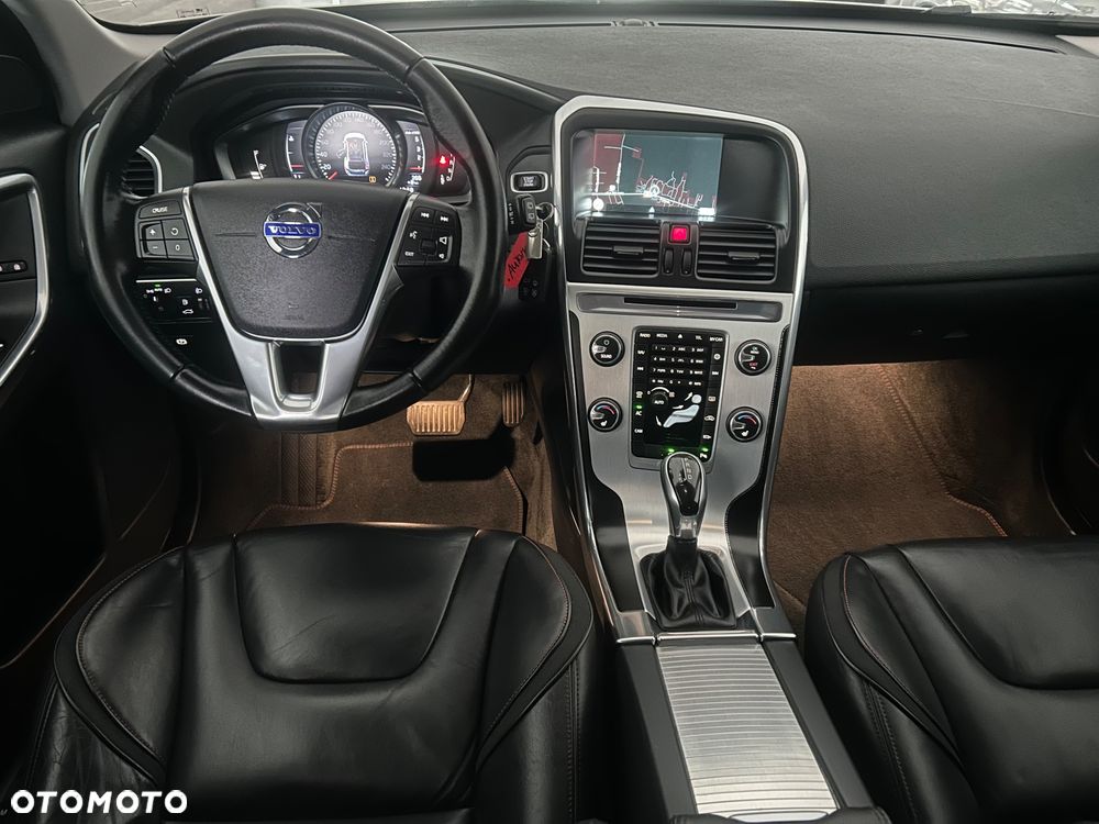 Volvo XC 60 D3 Geartronic Momentum - 23