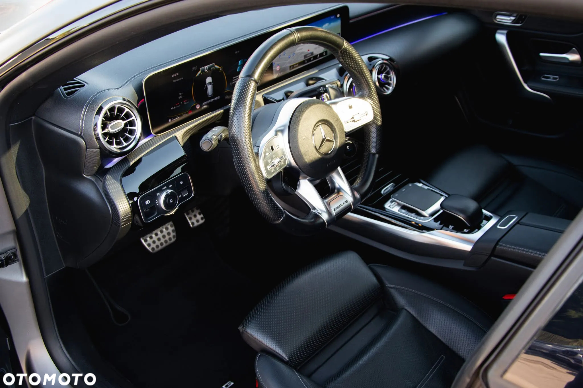 Mercedes-Benz CLA AMG 35 4-Matic 7G-DCT - 3