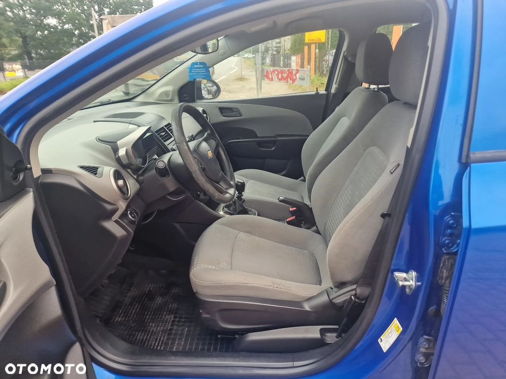 Chevrolet Aveo 1.2 LS - 11