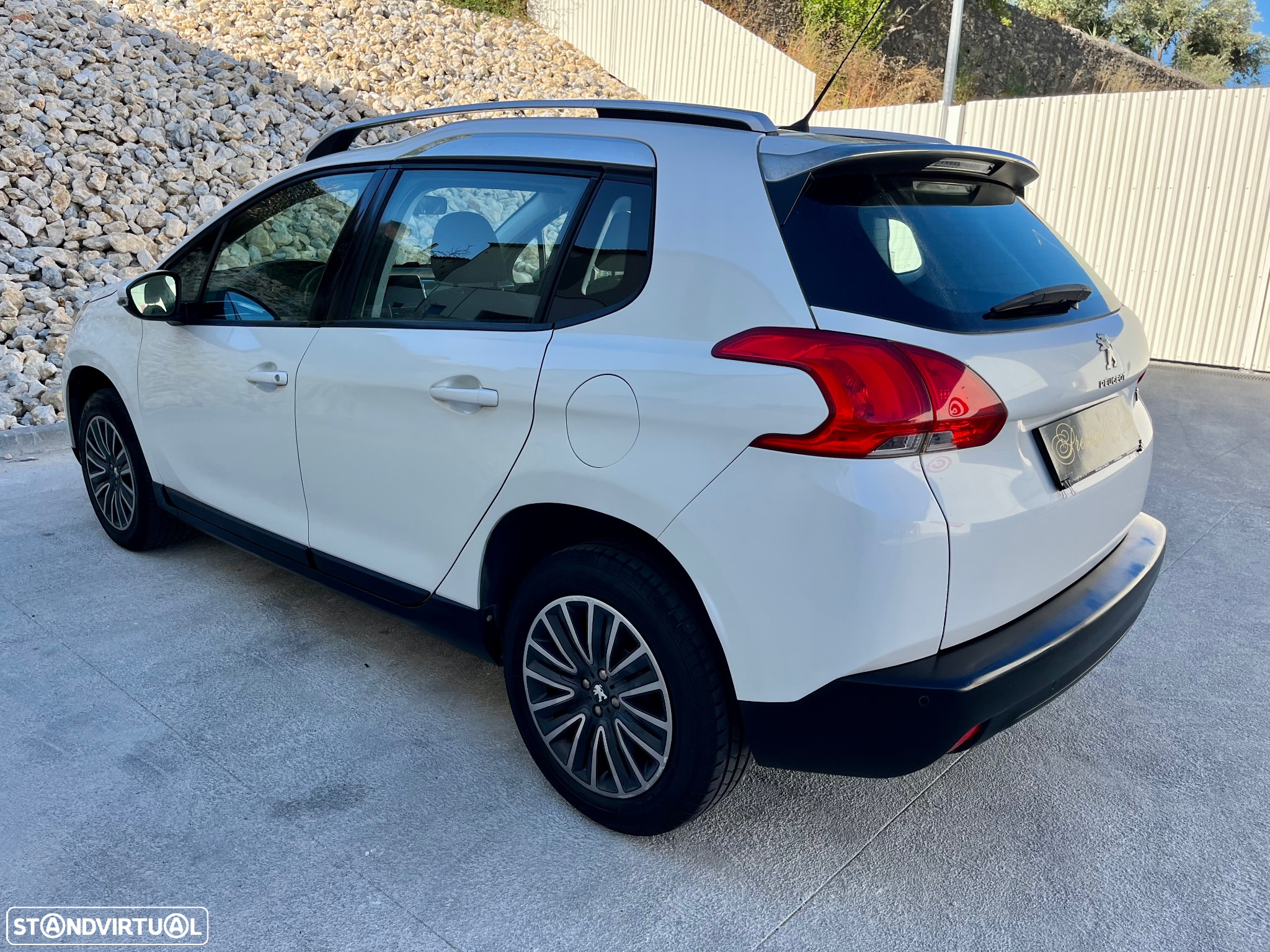 Peugeot 2008 1.2 PureTech Active - 45