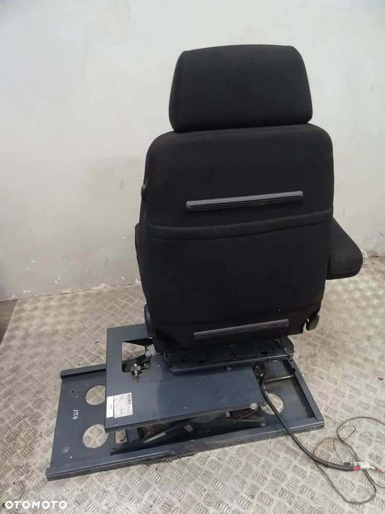 FOTEL LEWY DLA NIEPEŁNOSPRAWNEGO RECARO MERCEDES VITO VIANO W639 NR138 - 17