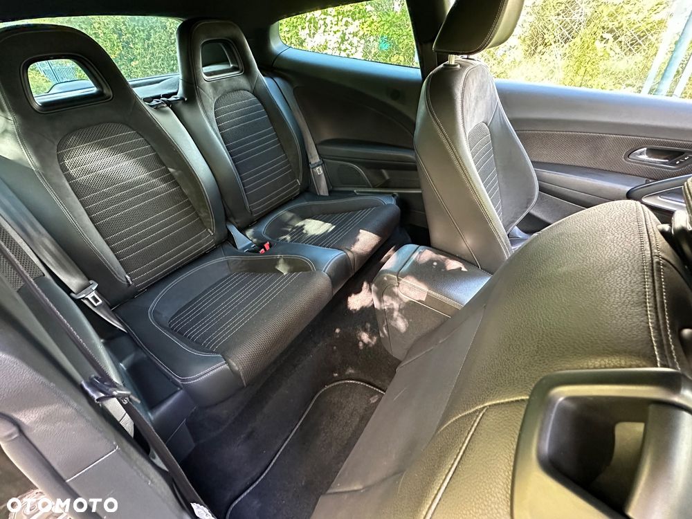 Volkswagen Scirocco 2.0 TSI - 10