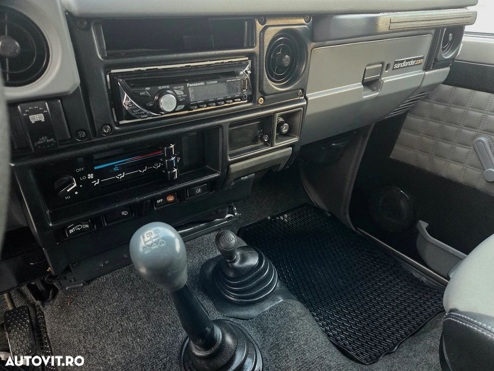 Toyota Land Cruiser - 12