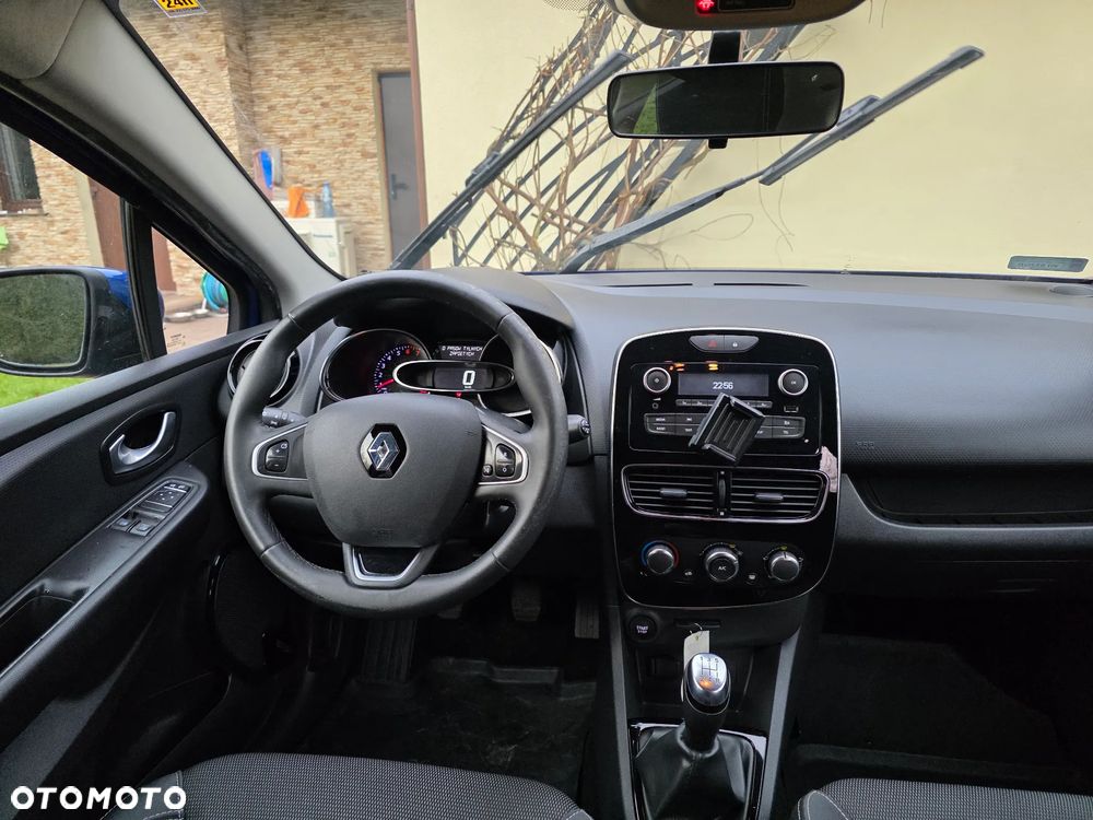 Renault Clio 1.2 16V Alize - 17