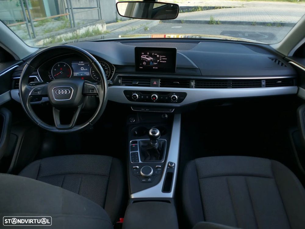 Audi A4 Avant 2.0 TDI - 38