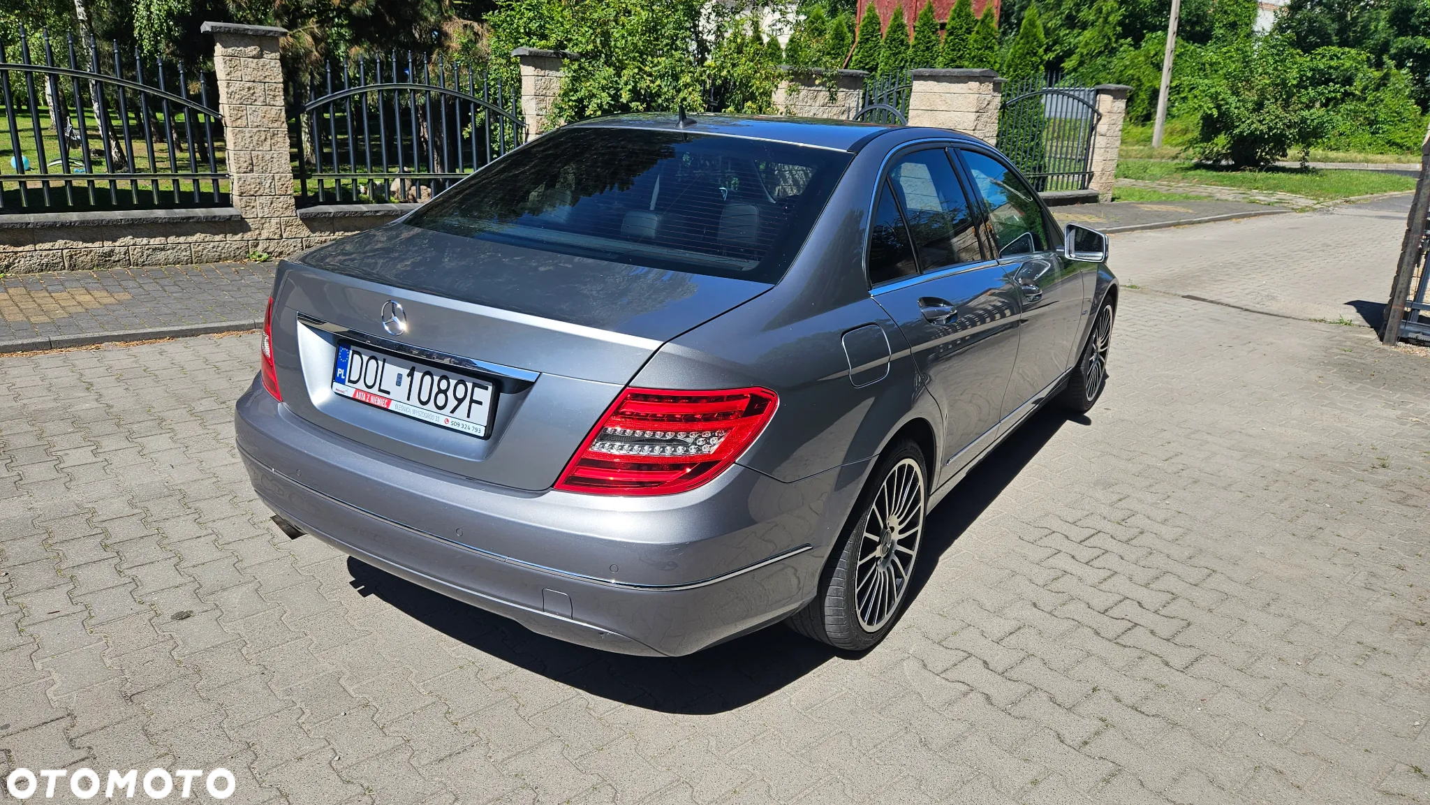 Mercedes-Benz Klasa C 180 CGI Automatik BlueEFFICIENCY Avantgarde - 8