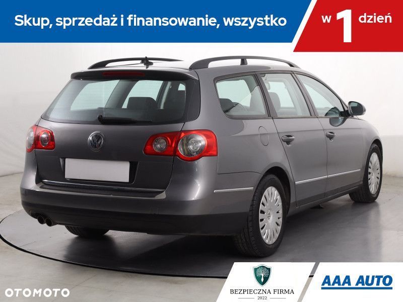 Volkswagen Passat Variant - 7