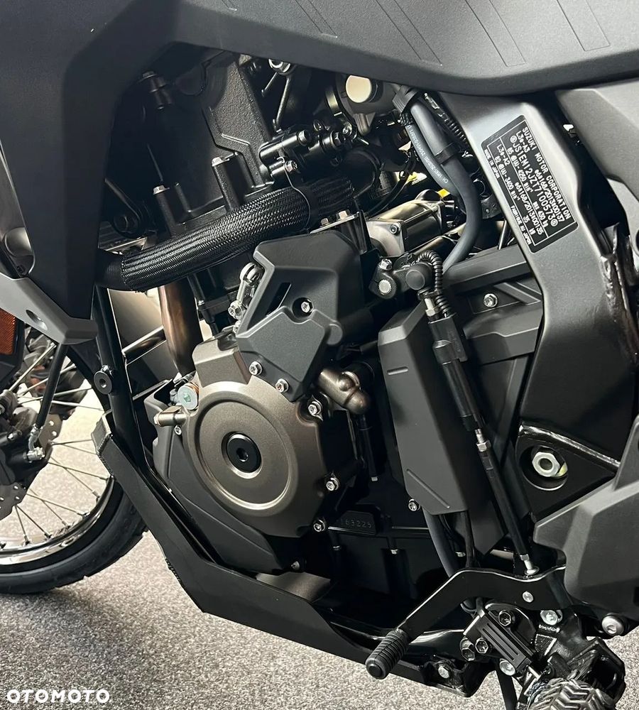Suzuki V-STROM - 14
