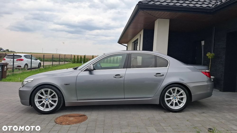 BMW Seria 5 520d - 2