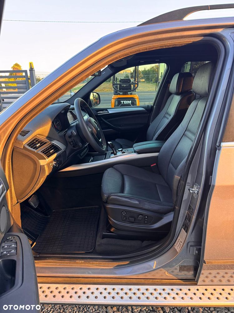 BMW X5 xDrive35d - 13