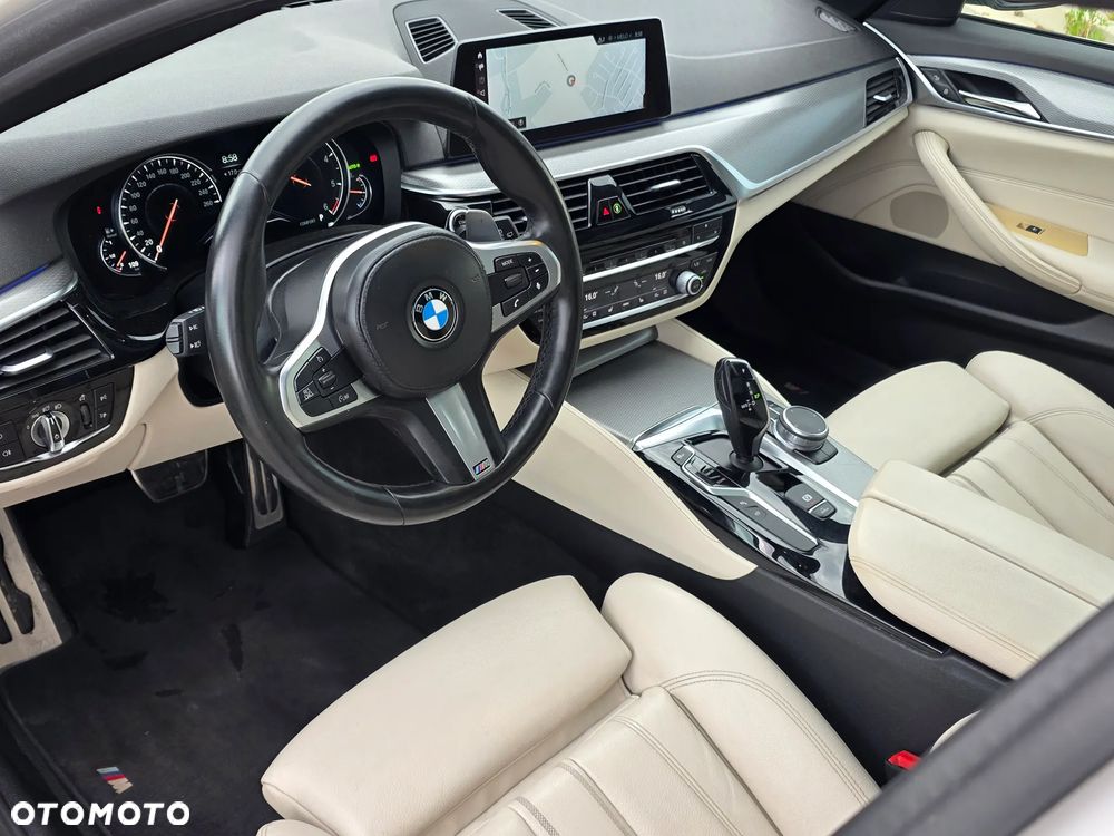 BMW Seria 5 520d xDrive M Sport sport - 7