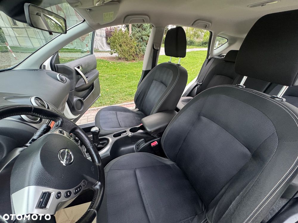 Nissan Qashqai - 23