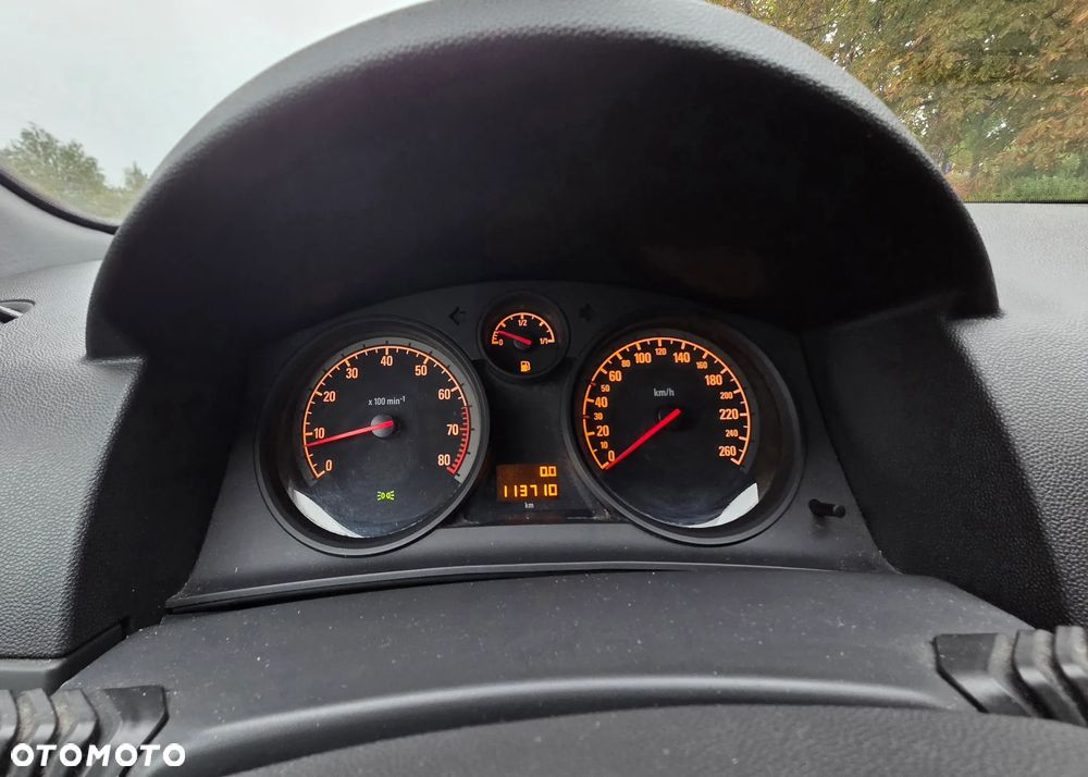 Opel Astra 1.6 Enjoy - 12