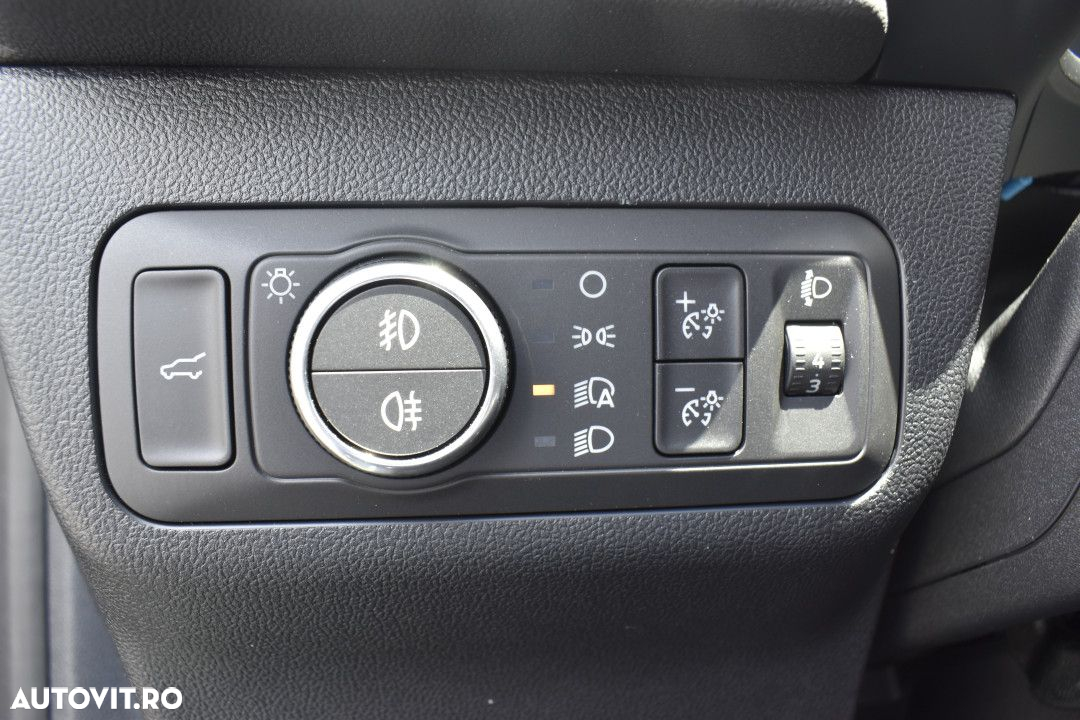 Ford Kuga - 19