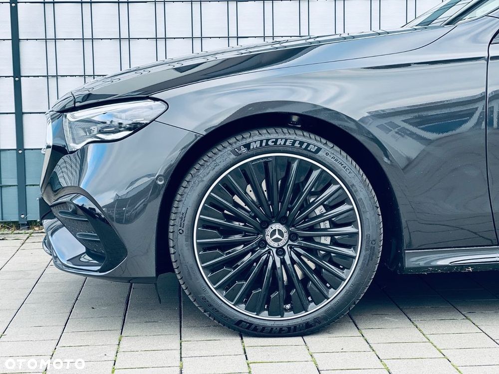 Mercedes-Benz Klasa E 220 d 4-Matic AMG - 12