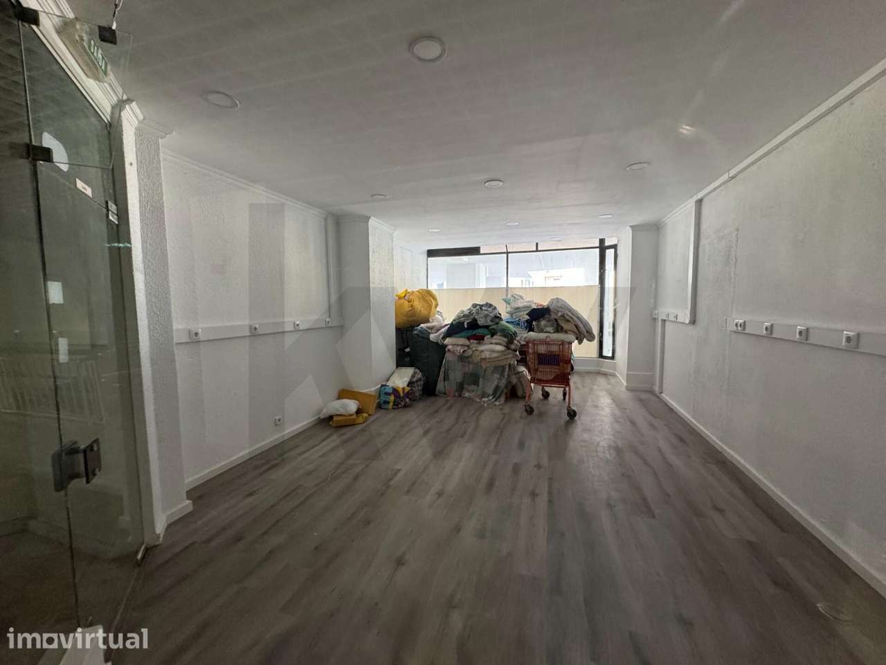 Loja no centro comercial da Torre Iberius - Grande imagem: 2/2