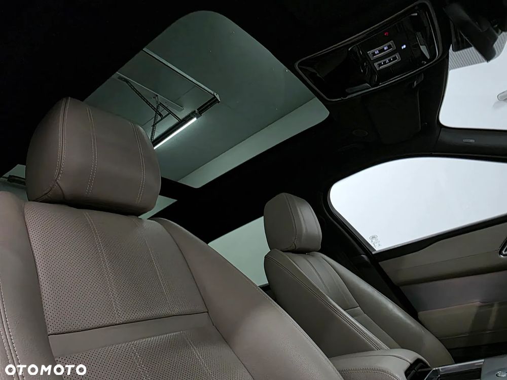 Land Rover Range Rover Velar D200 S - 27