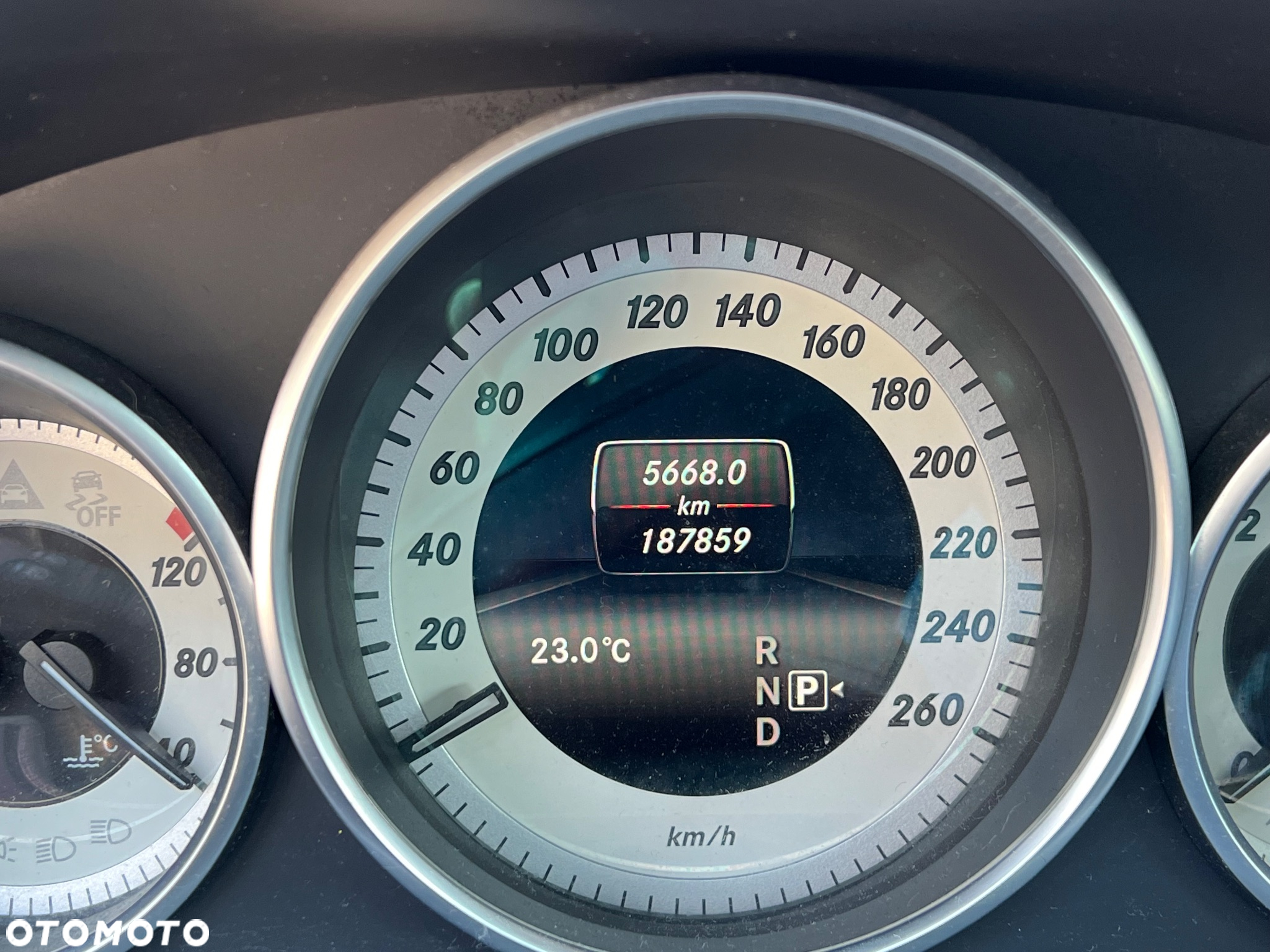 Mercedes-Benz Klasa E 250 CDI 4-Matic Avantgarde - 11