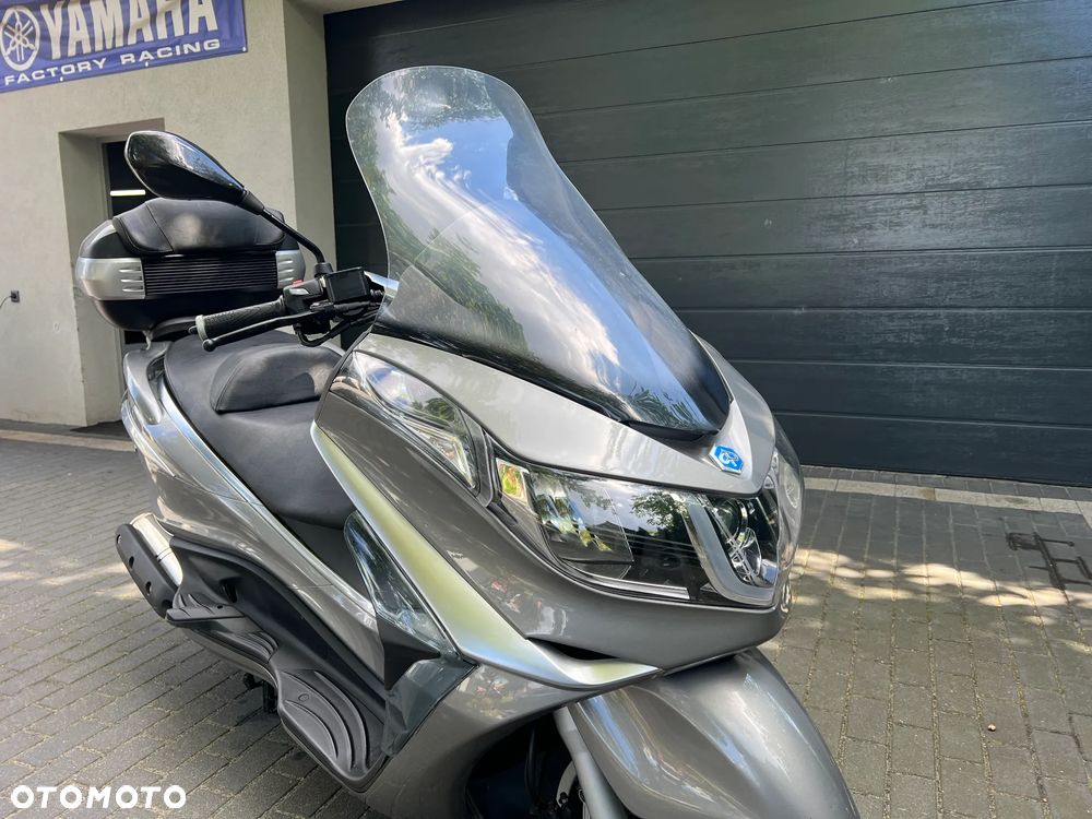 Piaggio X10 - 4