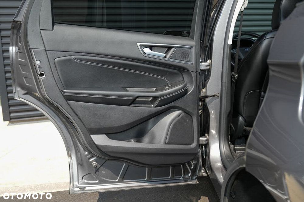 Ford Edge - 19