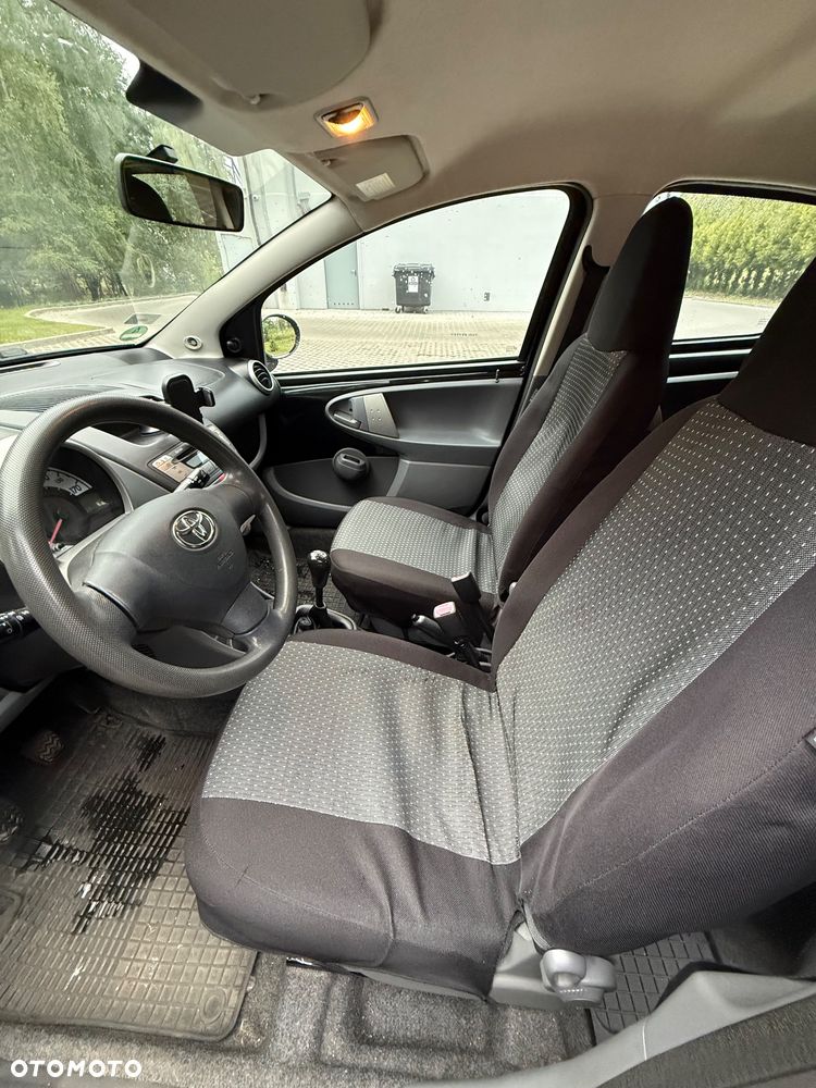 Toyota Aygo - 12