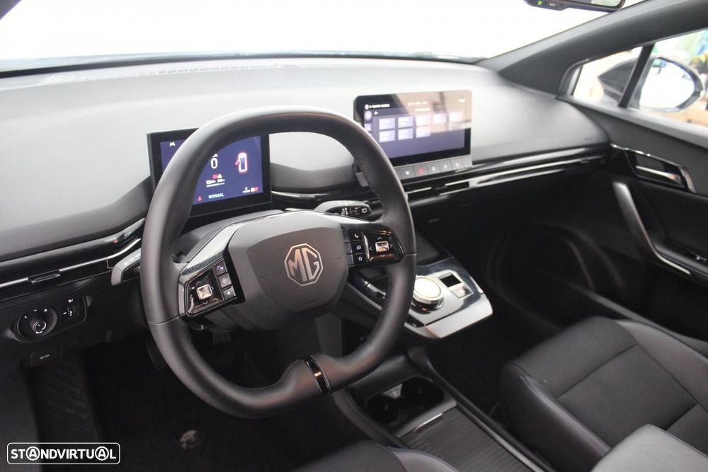 MG MG4 77 kWh Extended Range Luxury - 11