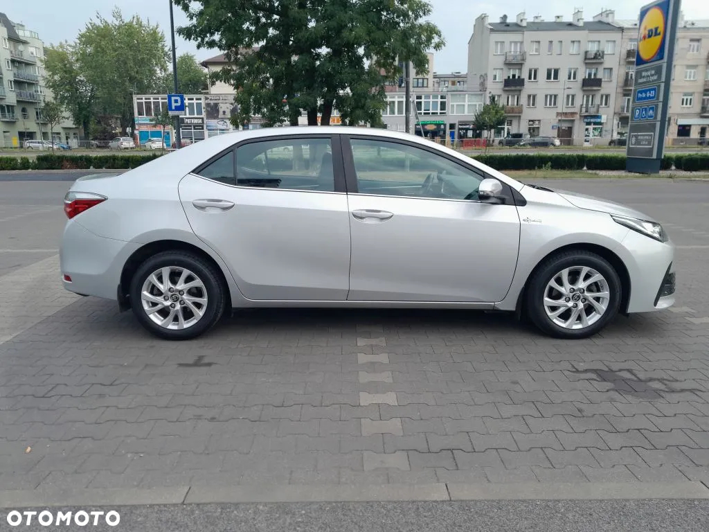 Toyota Corolla 1.6 Comfort - 4