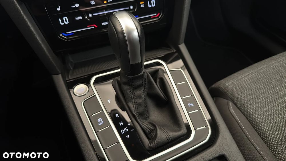 Volkswagen Passat 1.5 TSI EVO Business DSG - 12