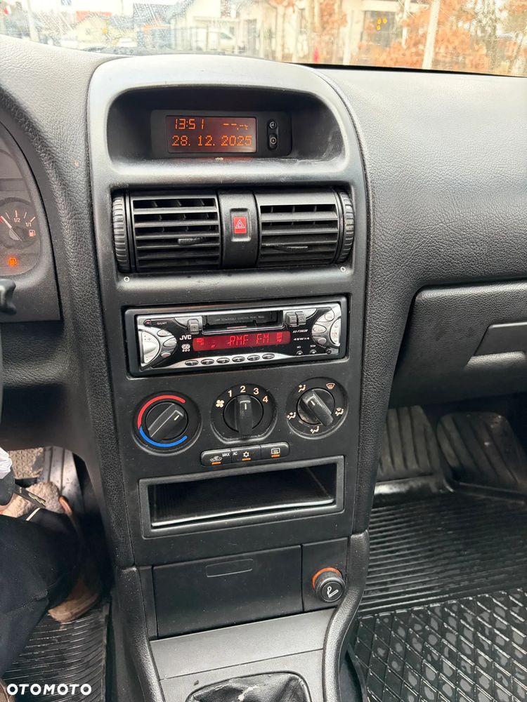 Ford Focus 1.6 Ambiente EU5 - 21