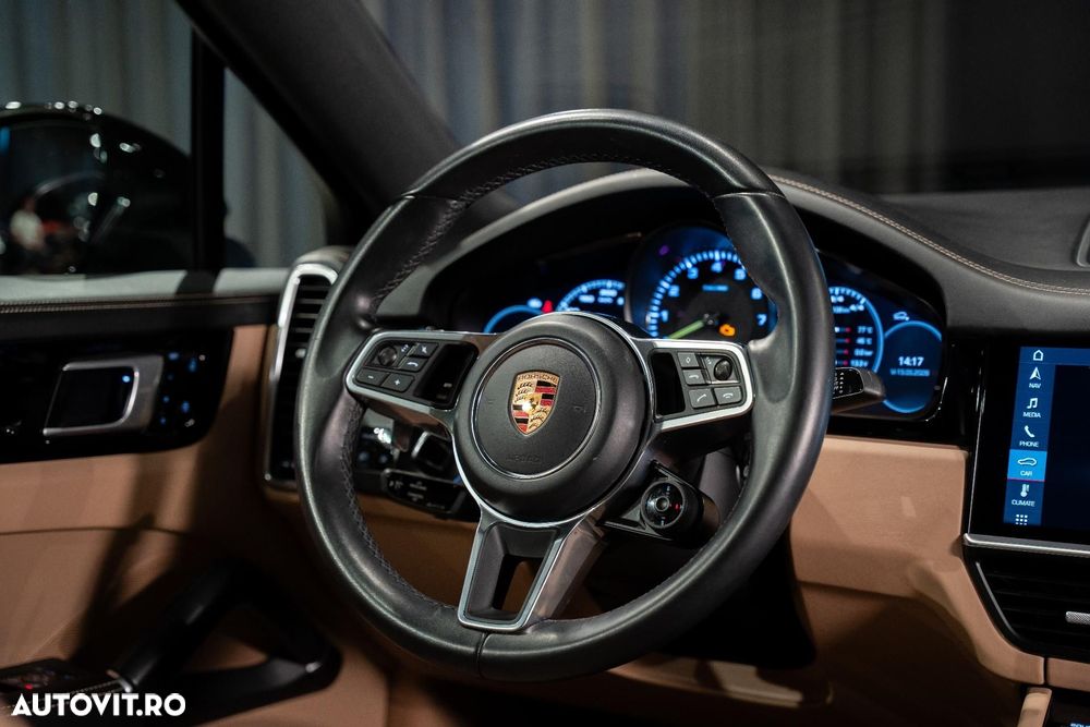 Porsche Cayenne Coupe - 35