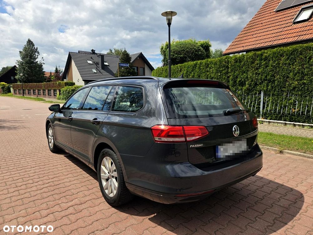 Volkswagen Passat Variant 2.0 TDI SCR Trendline - 4