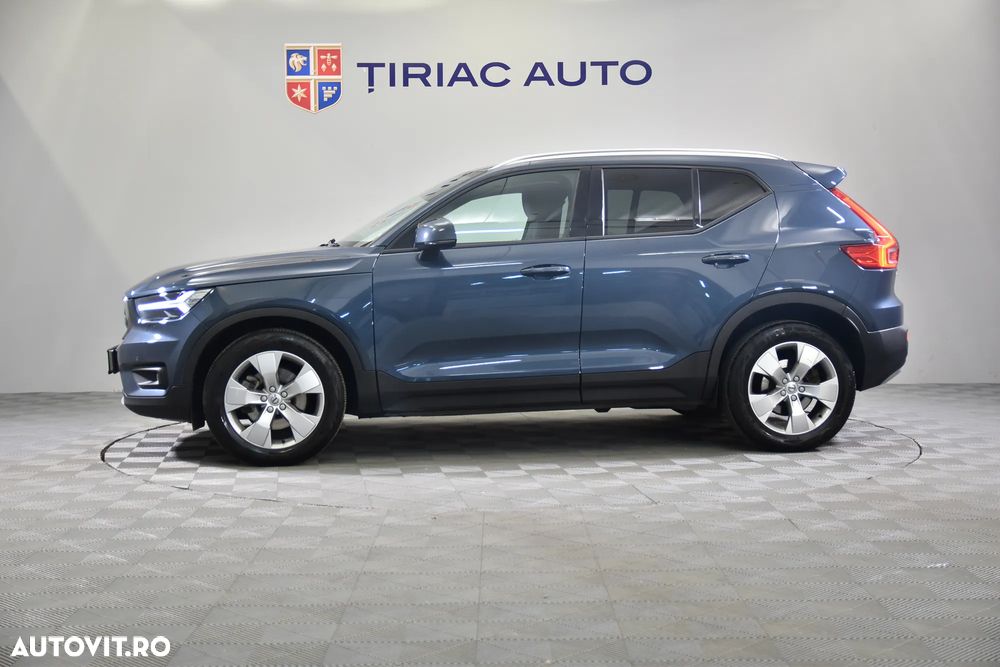 Volvo XC 40 B4 AT8 AWD Mild Hybrid Momentum Pro - 2