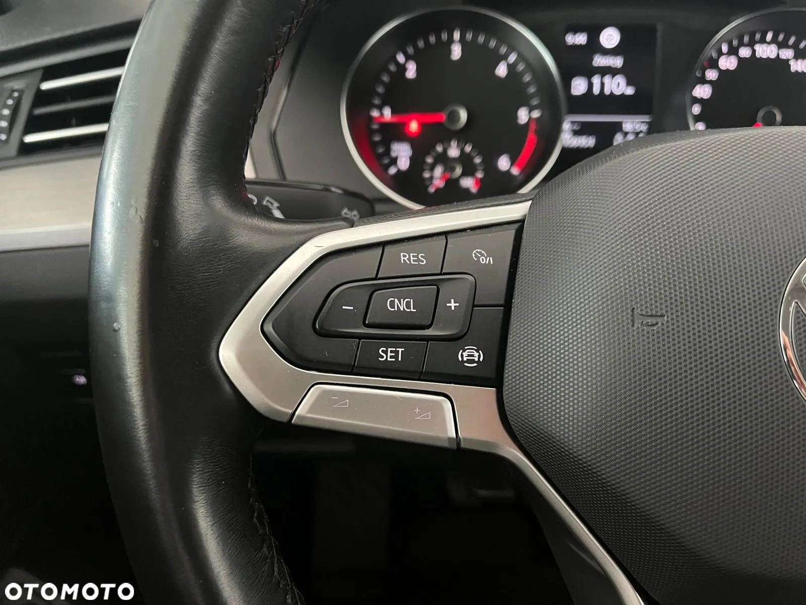 Volkswagen Passat 2.0 TDI EVO Essence - 25