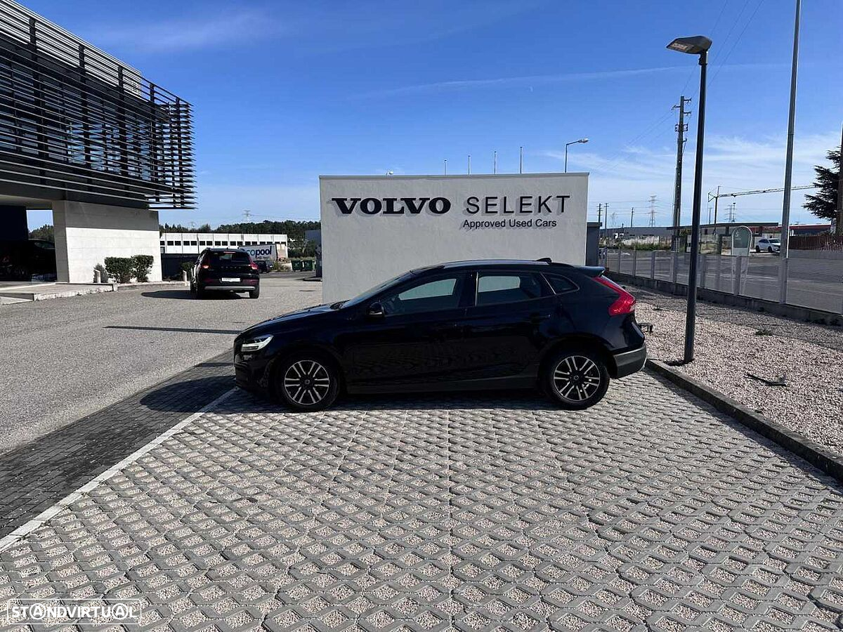 Volvo V40 Cross Country - 2