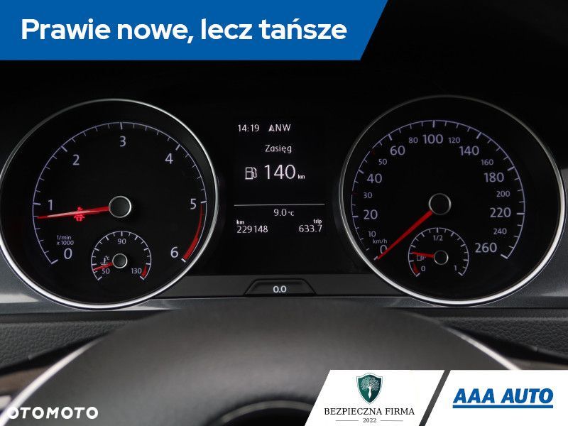 Volkswagen Golf - 12