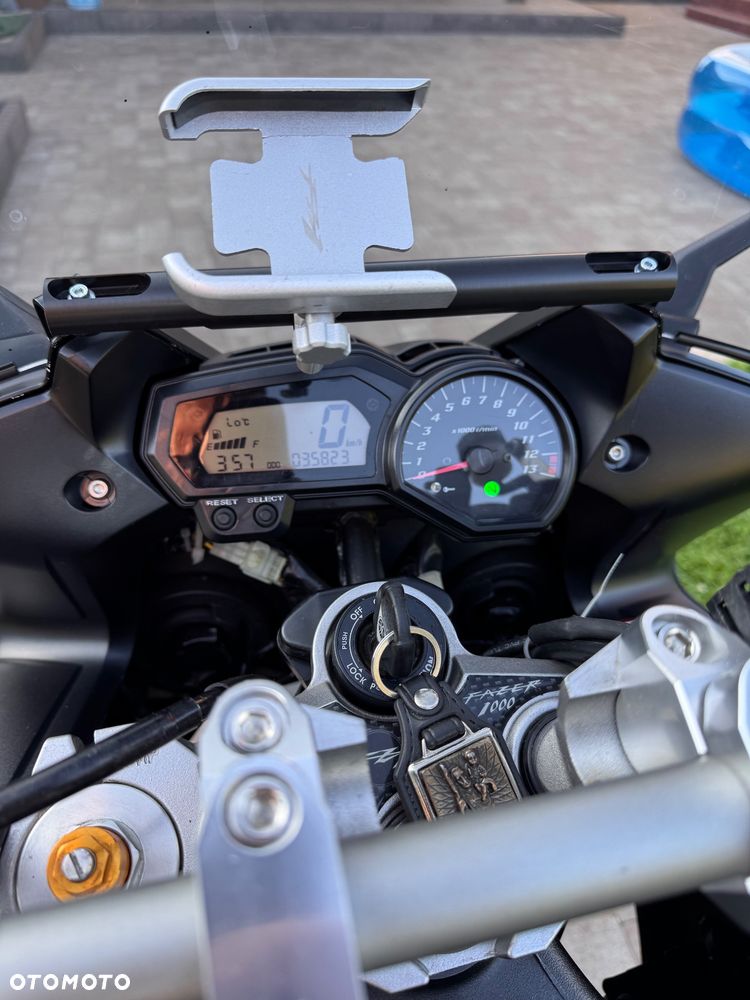 Yamaha FZ - 18