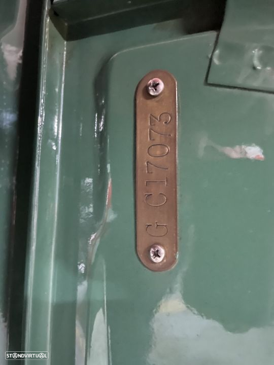 Triumph Herald - 16