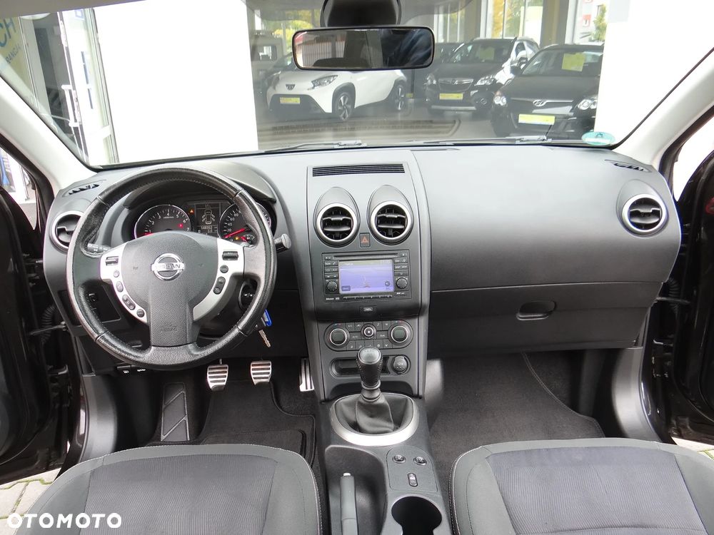 Nissan Qashqai+2 2.0 Tekna - 25