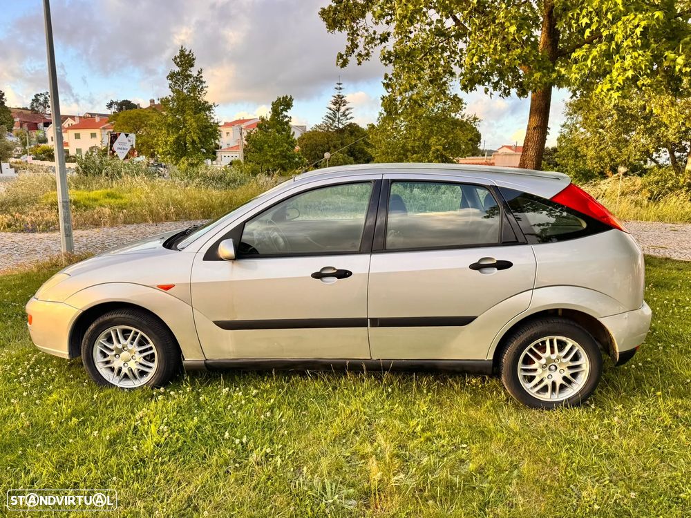 Ford Focus 1.4 Ambiente - 5