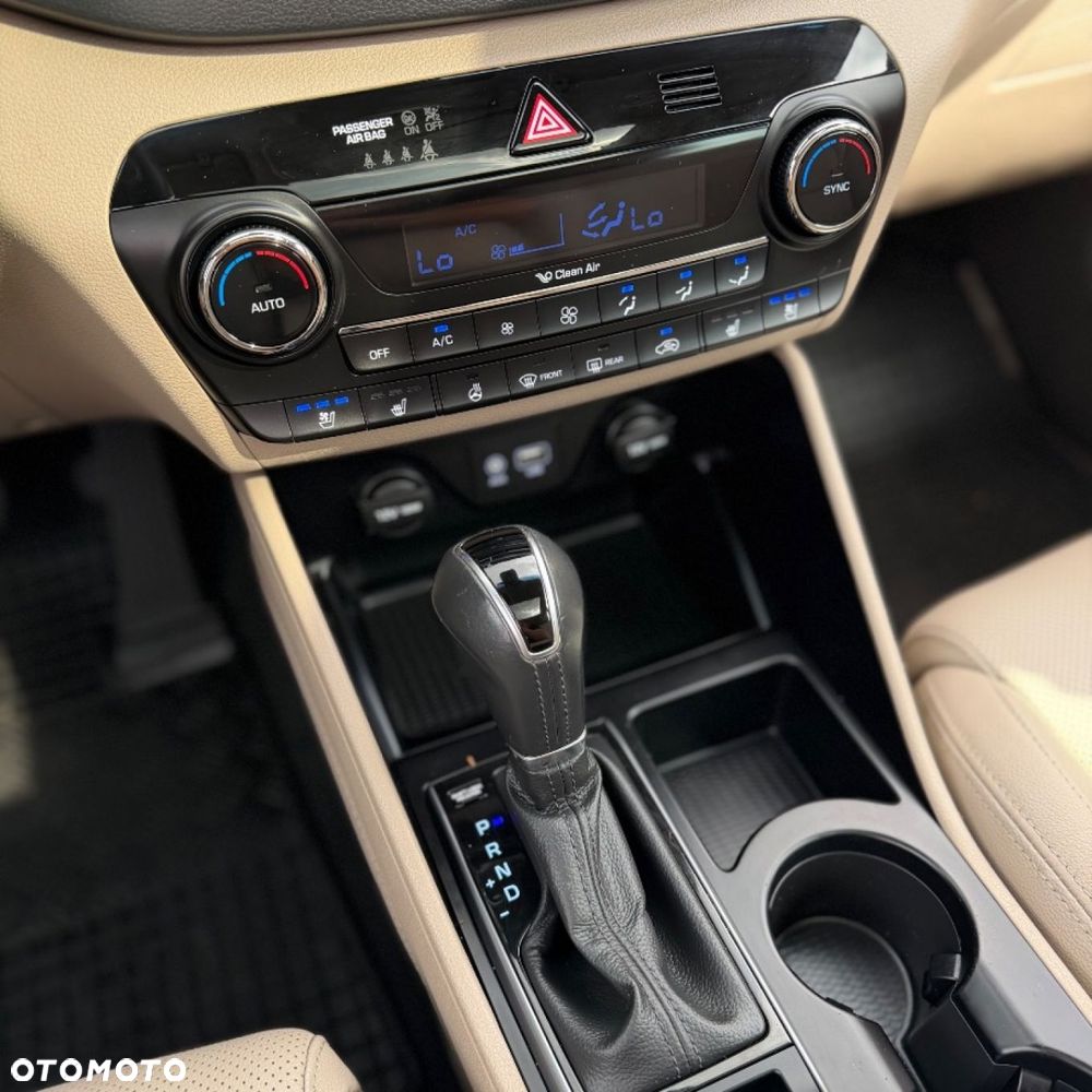 Hyundai Tucson - 25