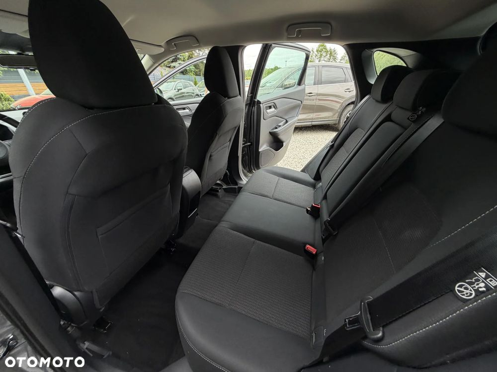 Nissan Qashqai 1.3 DIG-T AKARI - 21