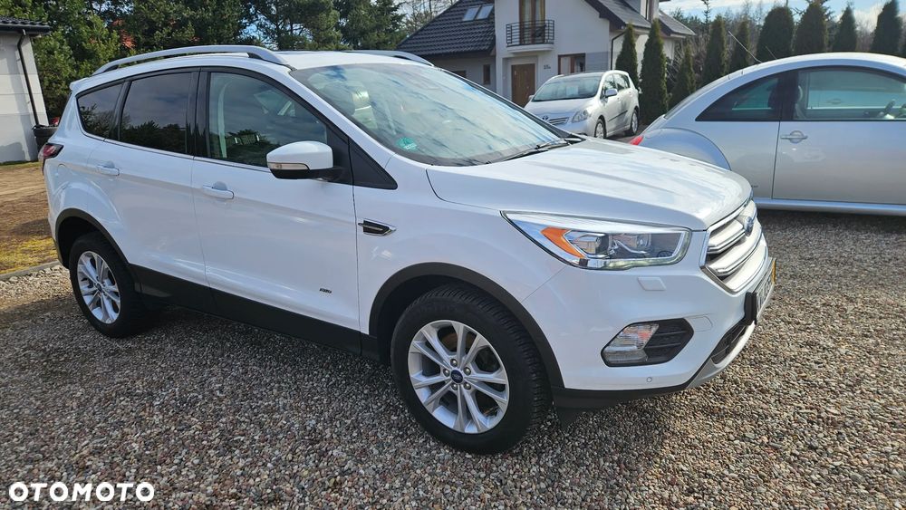 Ford Kuga - 2