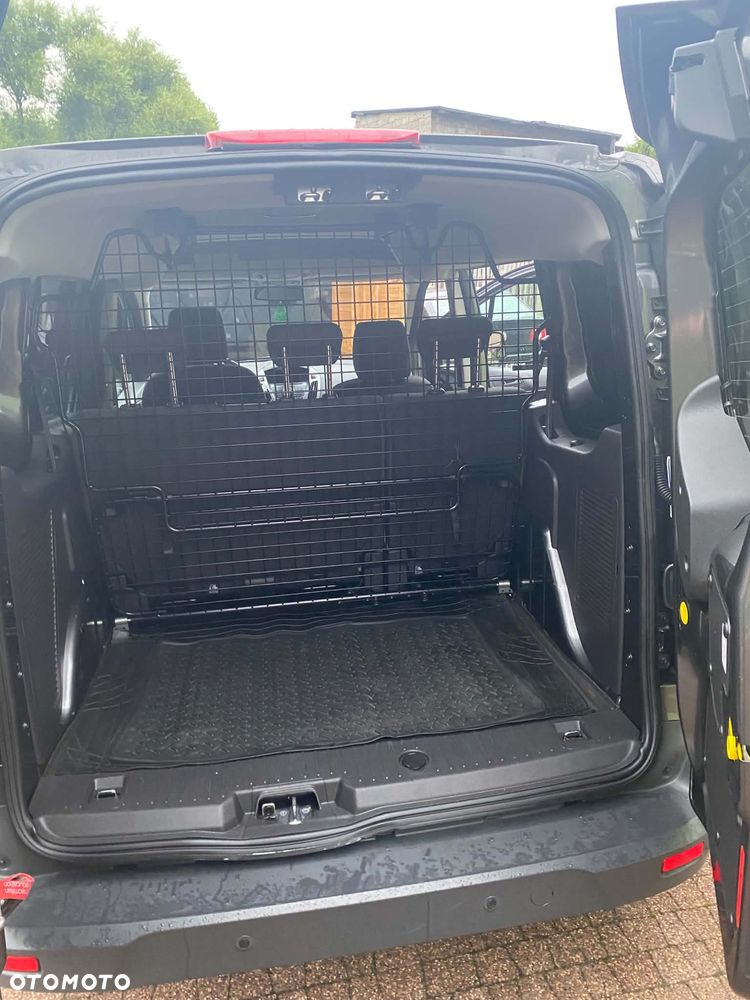 Ford Transit Connect - 7