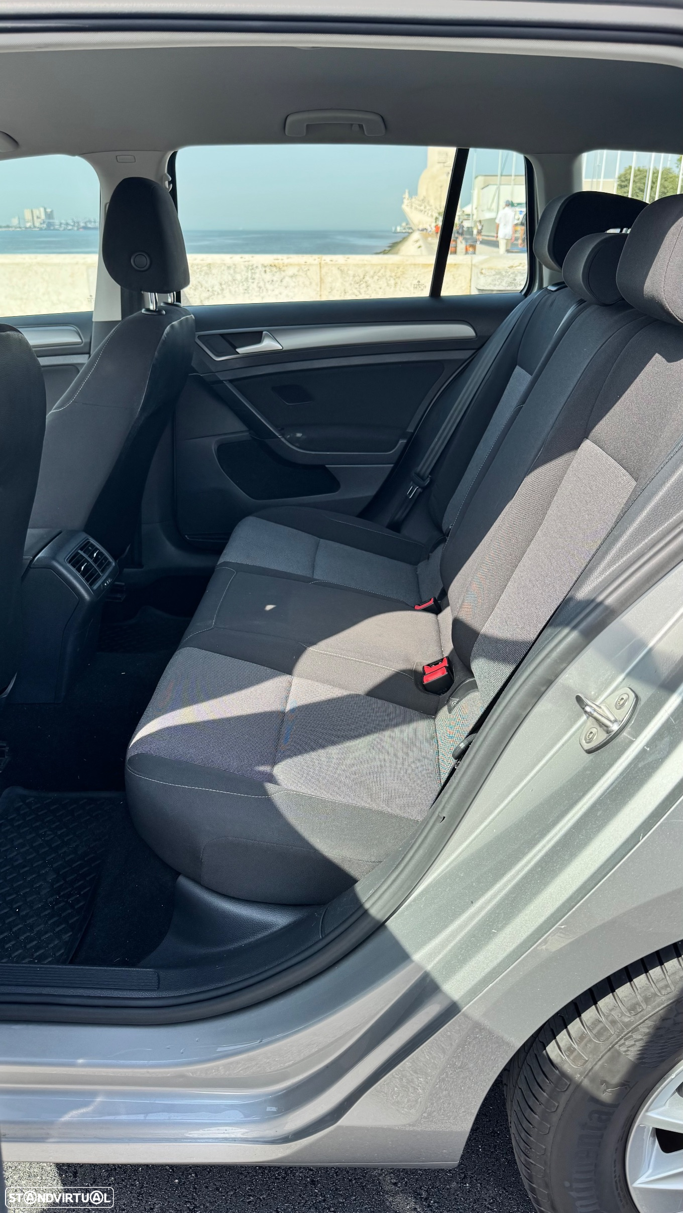 VW Golf Variant 1.6 TDi Trendline - 23