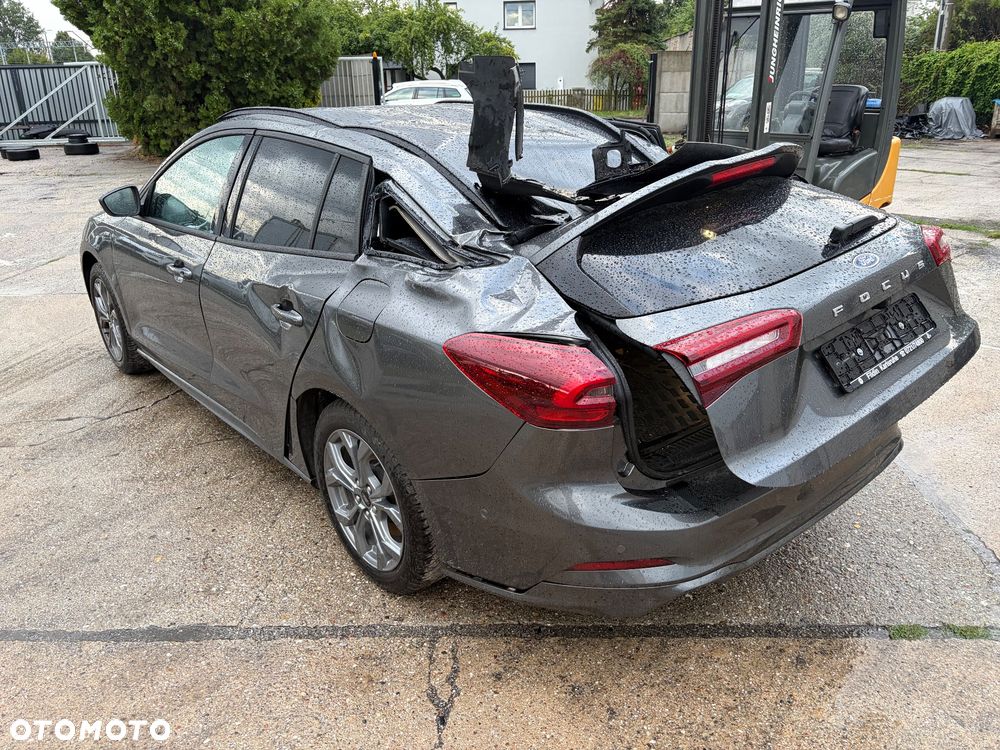 Ford Focus 1.0 EcoBoost Hybrid ST-LINE X - 7