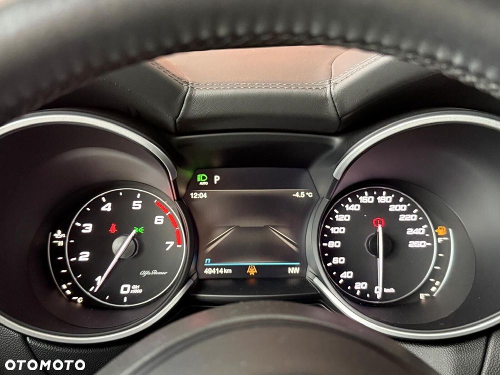 Alfa Romeo Stelvio 2.0 Turbo Veloce TI Q4 - 15