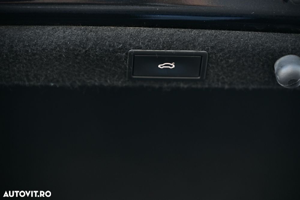 Skoda Superb 2.0 TDI DSG Sportline - 31